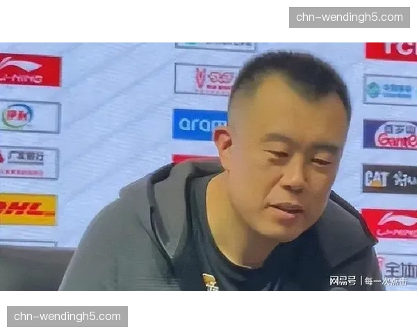 评论:新生代内线对决——余嘉豪能否在韩德君面前证明自己? 评论:新生代内线对决——余嘉豪能否在韩德君面前证明自己?